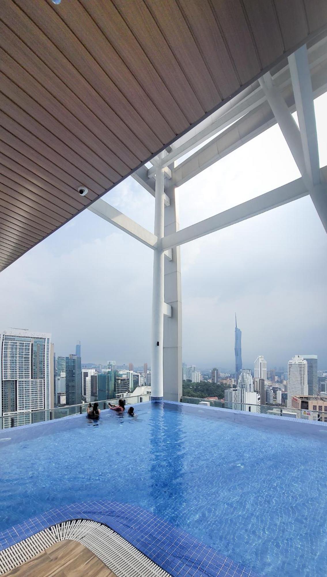 Pangsapuri C14b Modern Infinity Pool Klcc Balcony View *